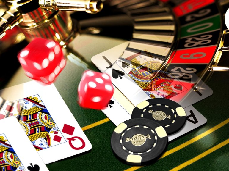 Roulette, dadi, carte, fiches del casinò HardRock