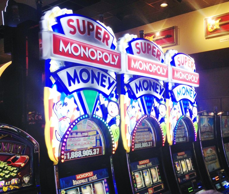 Slot machine Monopoly