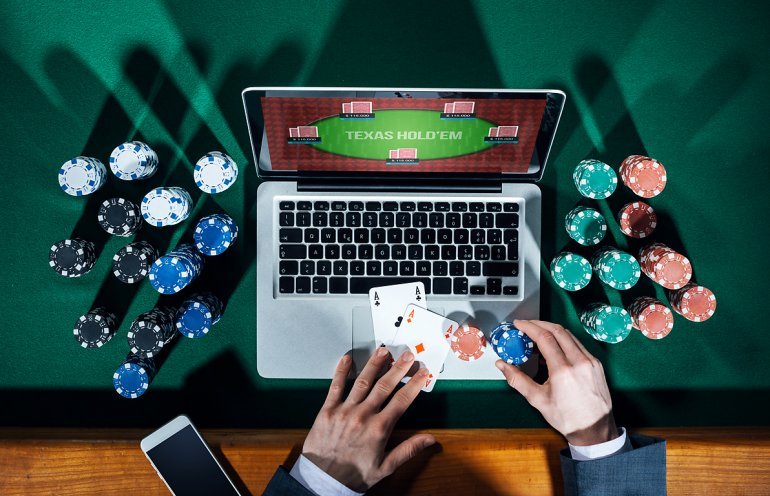 giocatore di poker online