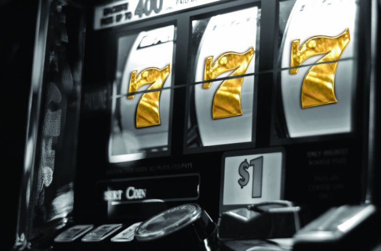 tre sette sulla slot machine