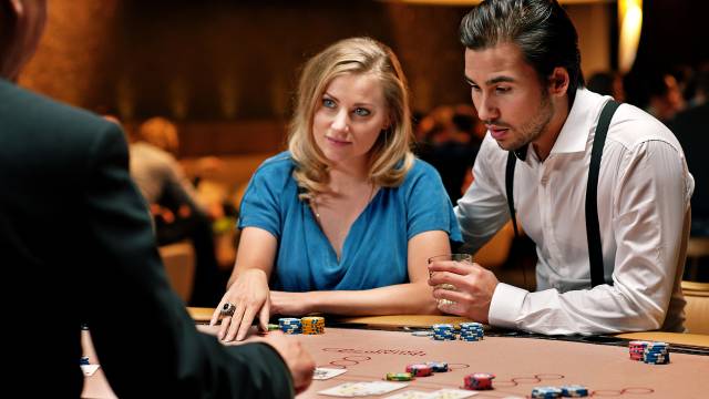 Attirare i giocatori ai tavoli del blackjack
