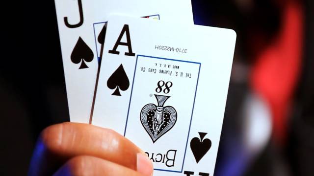 Imparare il gioco di vantaggio nel blackjack