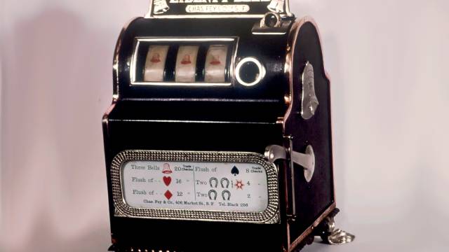 La storia delle slot machine: Dalla Liberty Bell ai casinò online