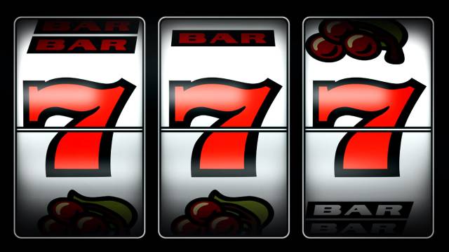 Slot machine: terrestri o online?