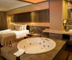 Cratos Premium Casino: Suite presidenziale junior