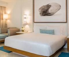 Baha Mar Casino Bahamas: Residenza con una camera da letto con vista sulla fontana e un letto king size