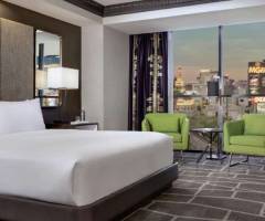 Luxor Casino Las Vegas: Camera Tower Premium King