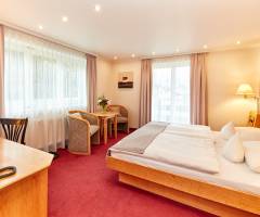 Casino Kleinwalsertal: Doppelzimmer Komfort con balcone