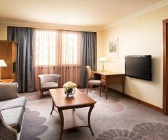 Diamond Palace Casino Zagreb: Suite Classic, Suite con 1 camera da letto, 1 King, vista sul cortile