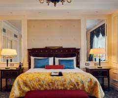 Shangri La Kyiv: Firma