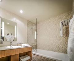 Casino Barriere Bordeaux: Camera Deluxe 1 Letto King