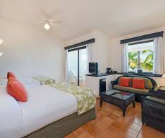 Catalonia Bavaro Beach, Golf & Casino Resort: Junior Suite Tripla
