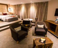 Desert Jewel Casino: Suite Executive