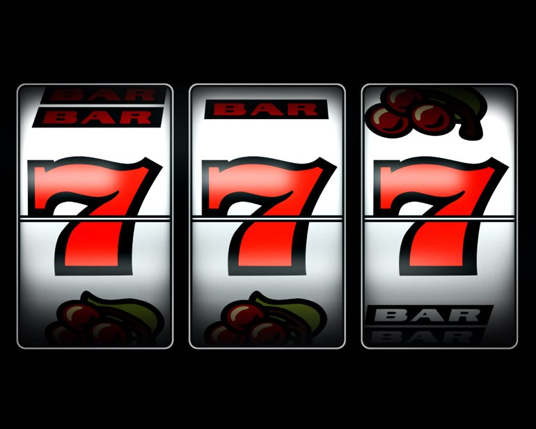 Tre sette alla slot machine
