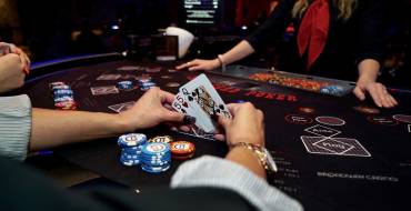 Broadway Casino: Il poker