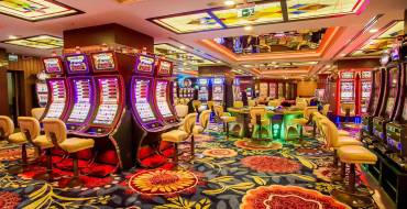 Cratos Premium Casino: Ampia area giochi