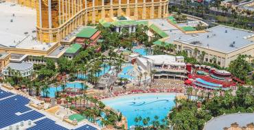 Mandalay Bay Resort & Casino: Piscine dell'atrio
