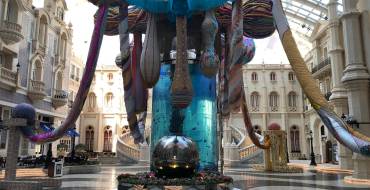 MGM Macau: Acquario con diversi pesci