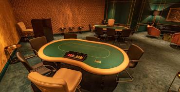 Regency Casino Mont Parnes: Sala da poker