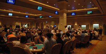 The Casino at The Empire: Molte persone si sono riunite per giocare