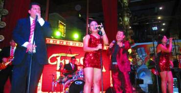Thunderbird Hotel Fiesta Casino: Musicisti e intrattenitori si esibiscono nei casinò
