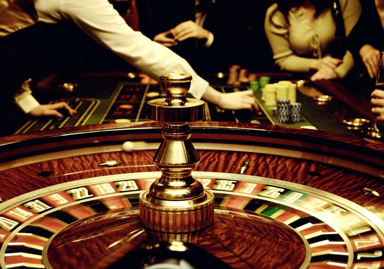 Giocare alla roulette in un casinò